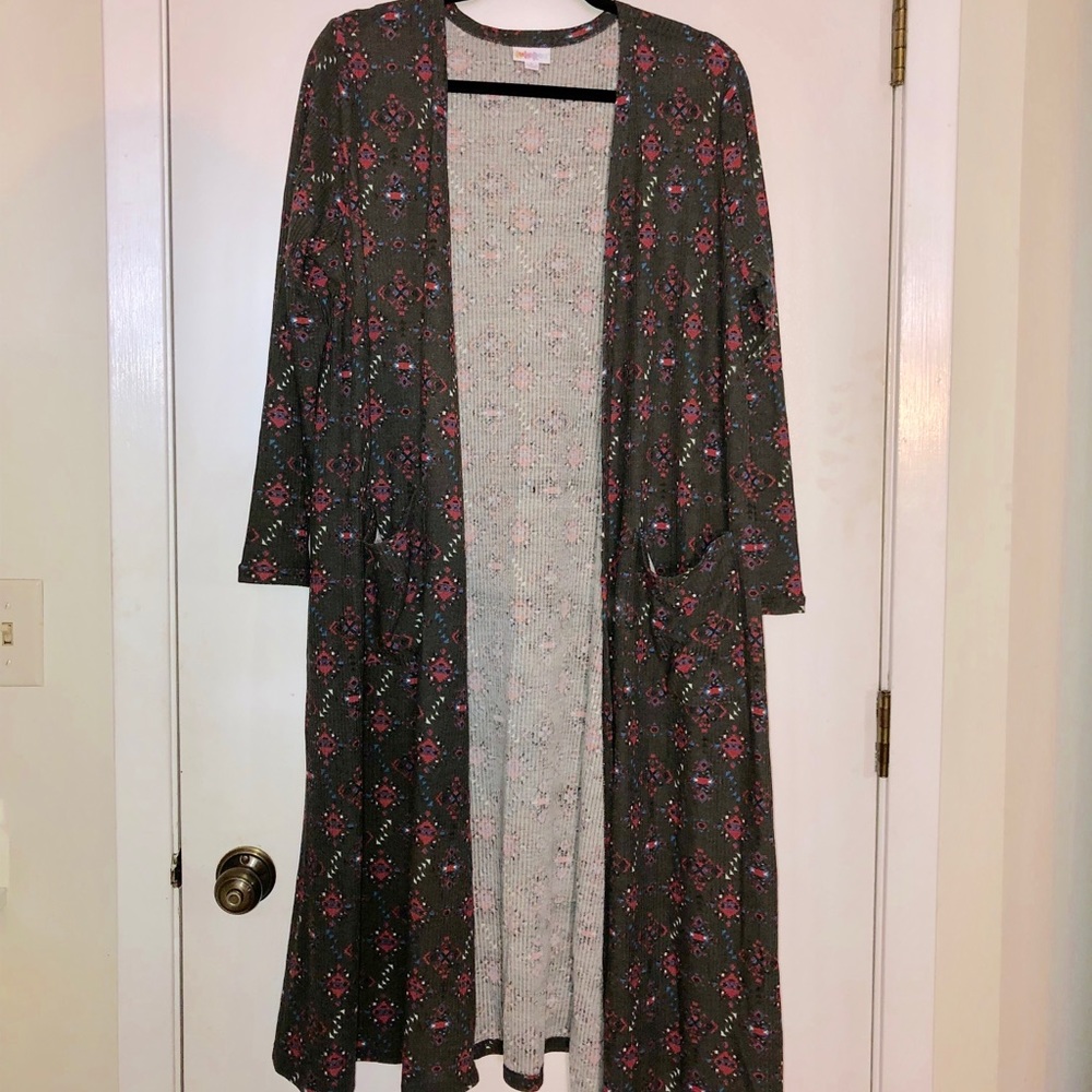 Lularoe Dark gray Aztec Sarah Large NWT